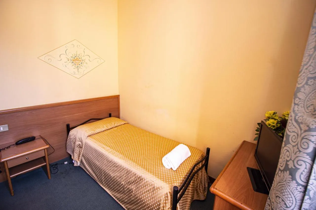 Hotel PRime - Montecatini 3*, Montecatini-Terme Italia