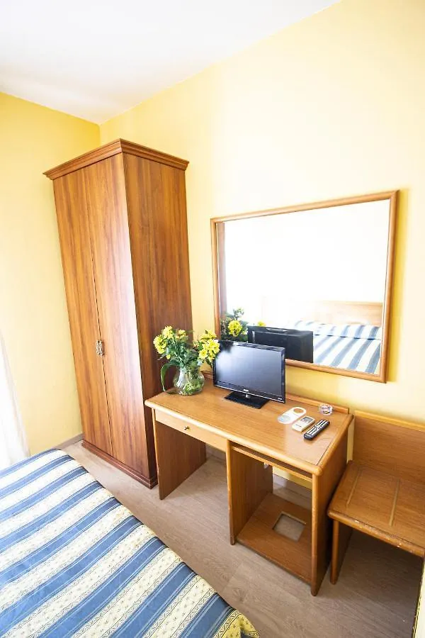 Hotel PRime - Montecatini 3*, Montecatini-Terme Italia
